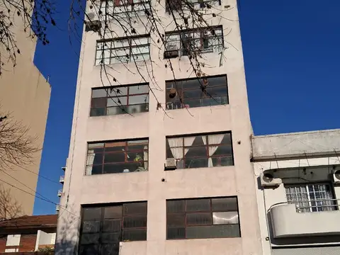 Oportunidad!! Venta 2 Oficinas en Villa Crespo en Edificio de Uso Comercial