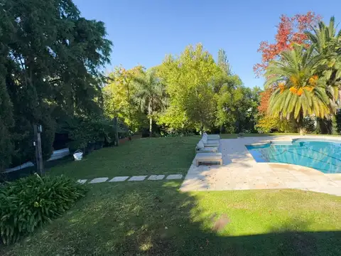 Casa 5 Dormitorios refaccionada en Talar de Pacheco, Tigre - Pileta y Domótica