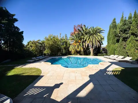 Casa 5 Dormitorios refaccionada en Talar de Pacheco, Tigre - Pileta y Domótica