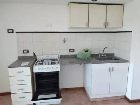 Avenida Hipólito Yrigoyen 6300