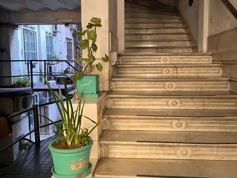 Tacuarí 1500, Piso 2