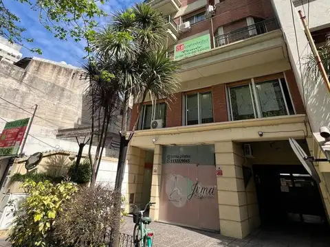 Venta dpto semipiso al fte. de 3 amb, c/ cochera y baulera