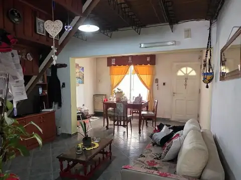 Depto Tipo Casa en Venta 35 años