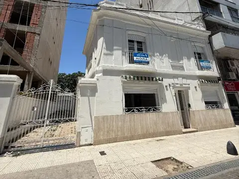 UNICO local en MIcro Centro con gran imagen Institucional