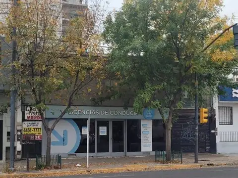 Avenida Presidente Peron 400