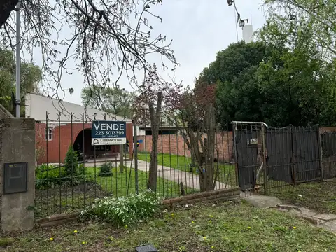 CASA 4 AMBIENTES gran lote propio