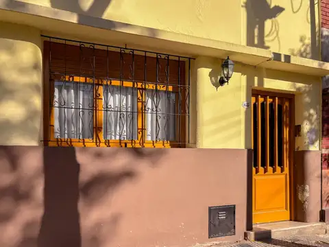 Depto Tipo Casa en Venta de 2 ambientes