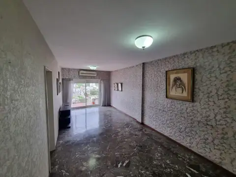 Departamento en Alquiler - 4 Ambientes Con Cochera - Villa Del Parque