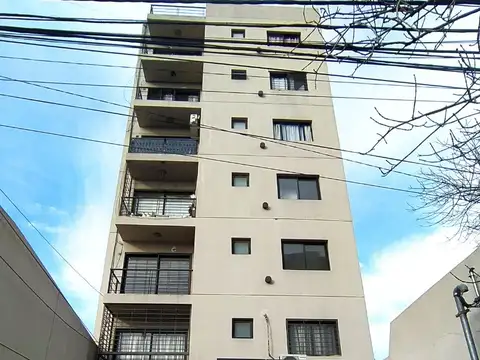 Depto de 1 ambiente a 150 mts de la Universidad - Cochera opcional