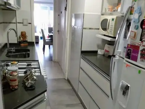 Departamento 3 Ambientes Reciclado Muy Moderno Plaza Colon M