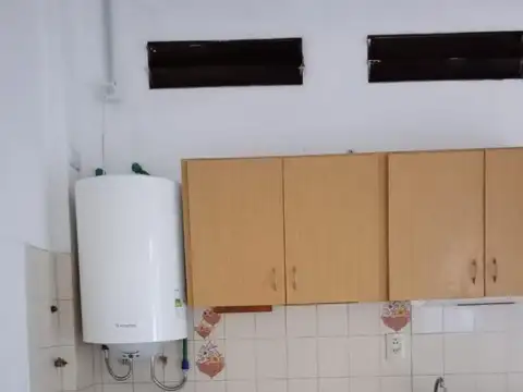 Depto Tipo Casa en Alquiler en Banfield, $ 750.000