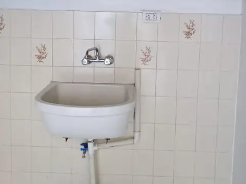 Depto Tipo Casa en Alquiler de 3 ambientes