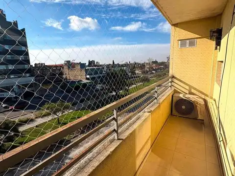 2 Ambientes al Frente con Balcón | Muy Luminoso | Haedo Norte