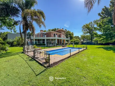 VENTA | PERMUTA -  Casa de 4 dormitorios, con piscina y jardín - Los Indios, Roldán - APTO CRÉDITO.