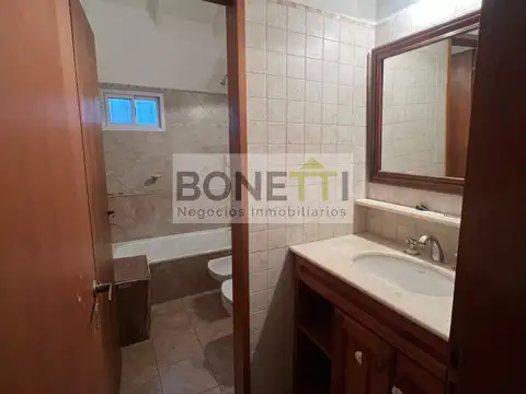 Depto Tipo Casa en Venta 40 años