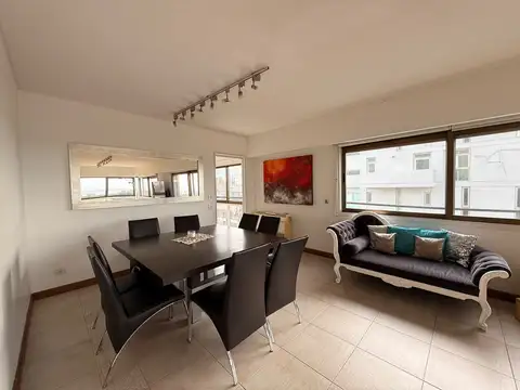 Departamento en Alquiler con 1 cocheras