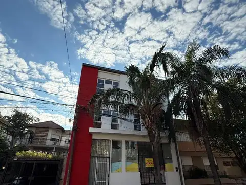 PH de 3 pisos a la venta en microcentro de Resistencia