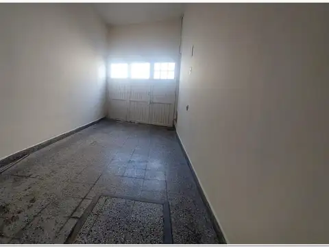 Depto Tipo Casa en Alquiler de 4 ambientes