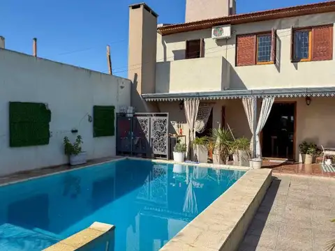 Casa 3 ambientes con 2 baños