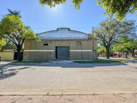 Galpón de 394 m² en Av Italia