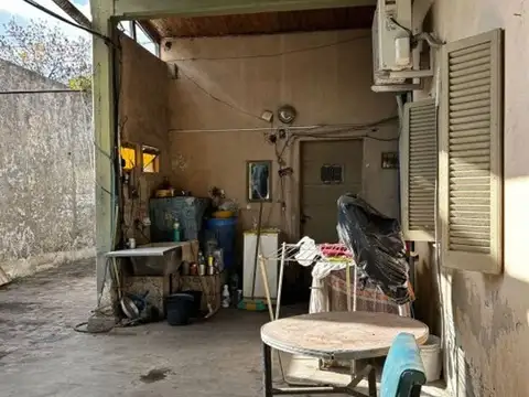 CASA VENTA 3 AMBIENTES A RECICLAR LOMAS DE ZAMORA