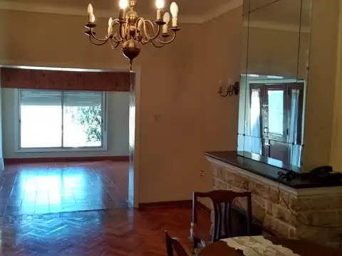 Casa en Alquiler en Castelar Norte, $ 1.900.000