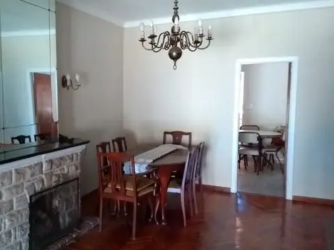 Casa en Alquiler de 3 dormitorios