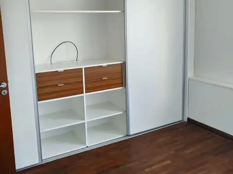 Departamento en Alquiler con 1 cocheras