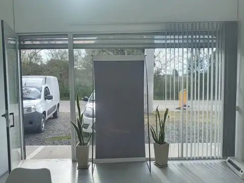 LOCAL EN ALQUILER EN PARQUE SICARDI