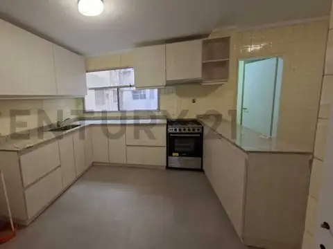 ALQUILER DEPARTAMENTO 4 AMBIENTES CON DEPENDENCIA