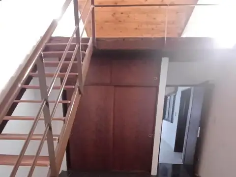 Depto Tipo Casa en Venta 40 años