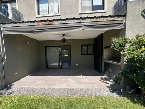 Casa en Alquiler de 3 dormitorios