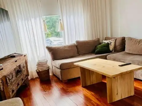 Casa 4 ambientes con 4 baños