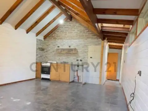Casa 3 ambientes con 1 baño