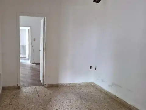 Casa de tres ambientes en el centro de la plata