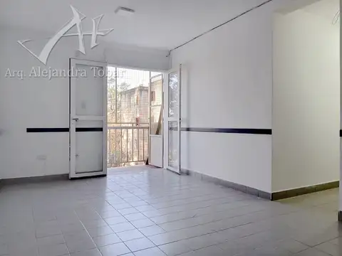 Gato Y Mancha 2000, Piso 2