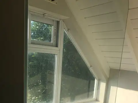 Venta Casa 241M2 5 Ambientes Luminosa