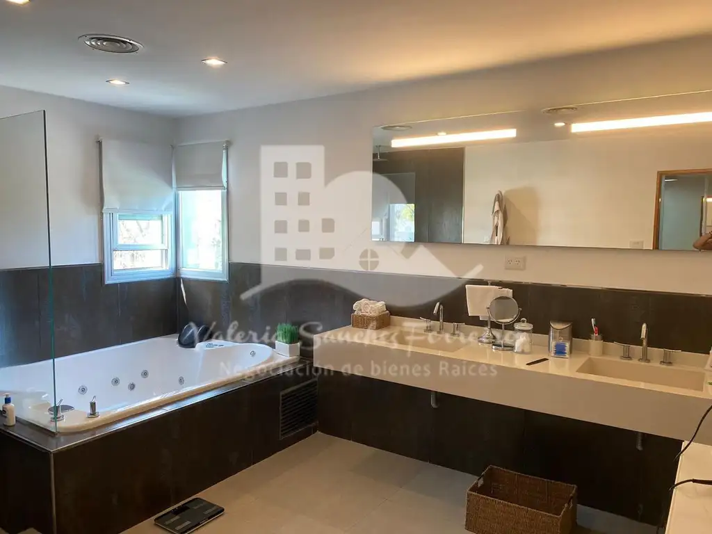 Casa en Venta - Barrancas de Iraola