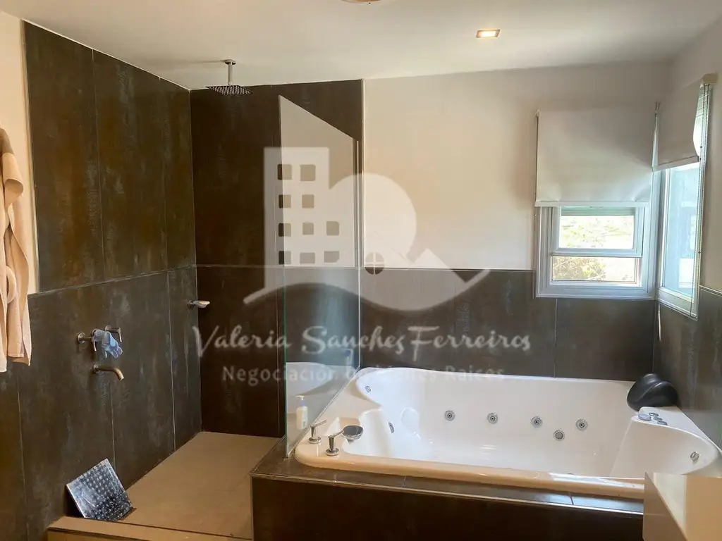 Casa en Venta en Barrancas de Iraola