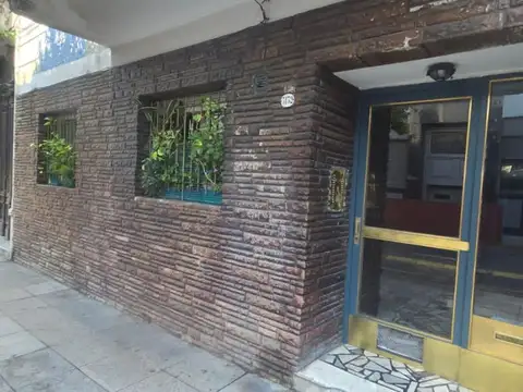 VENTA  ABASTO 2 AMB CON PATIO