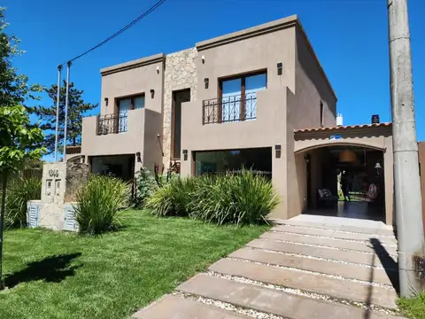 Las Almejas e/ Las Ballenas y Las Toninas