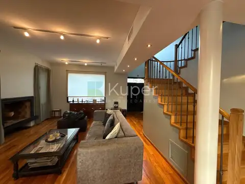 Casa en Venta en Septiembre, USD 340.000