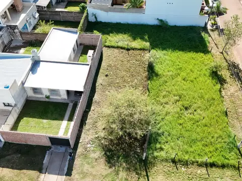 Falucho 981 - Terreno 10x25 - A mts de asfalto