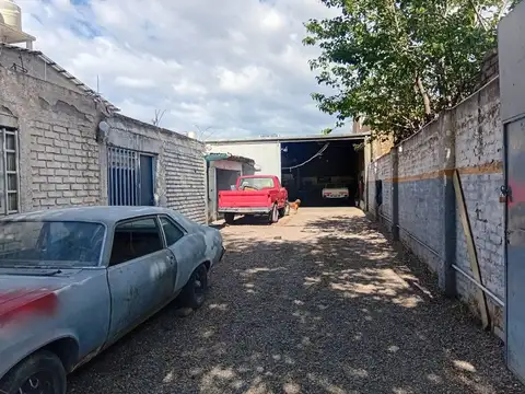 VENTA DE GALPON EN GUAYMALLEN