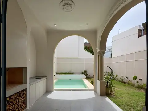 Casa 4 ambientes con 4 baños