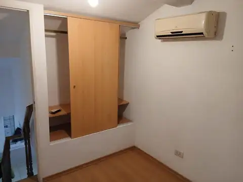 Carlos Calvo 100, Piso 1°