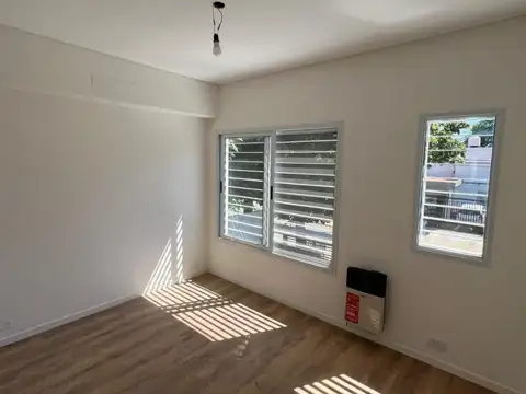 Departamento en alquiler en José León Suarez!