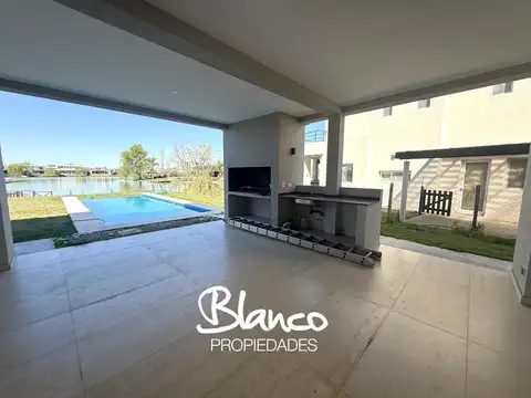 Casa en Alquiler en El Canton, USD 2.800