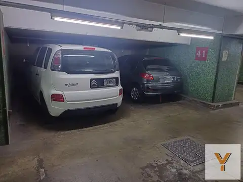 Cochera en venta - 24mts2 - Microcentro
