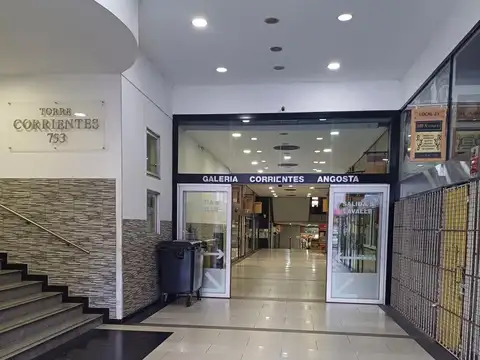Cochera en venta - 24mts2 - Microcentro